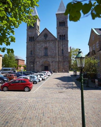 Domkirkepladsen også kendt som Gammel Torv - Viborgs ældste torv for an Viborg Domkirke. Foto: nord avertising