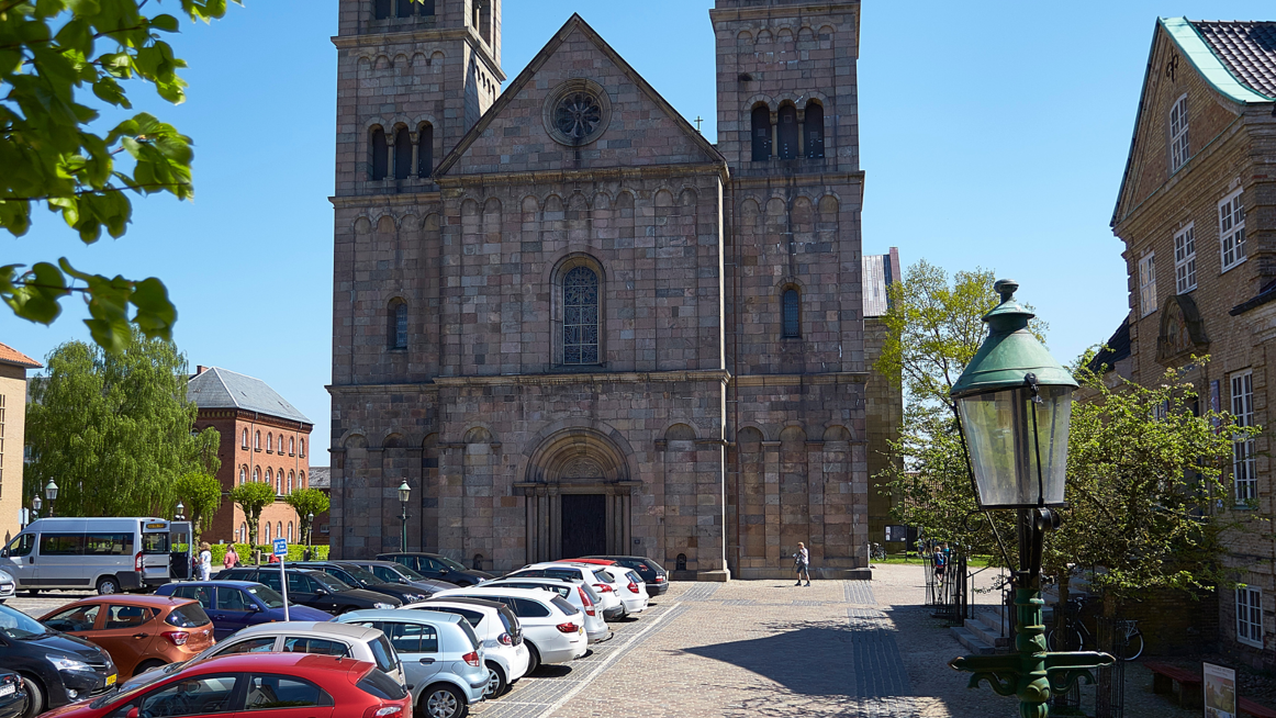 Domkirkepladsen også kendt som Gammel Torv - Viborgs ældste torv for an Viborg Domkirke. Foto: nord avertising